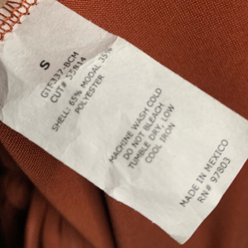 Rust colored button tie front blouse - Picture 7 of 10
